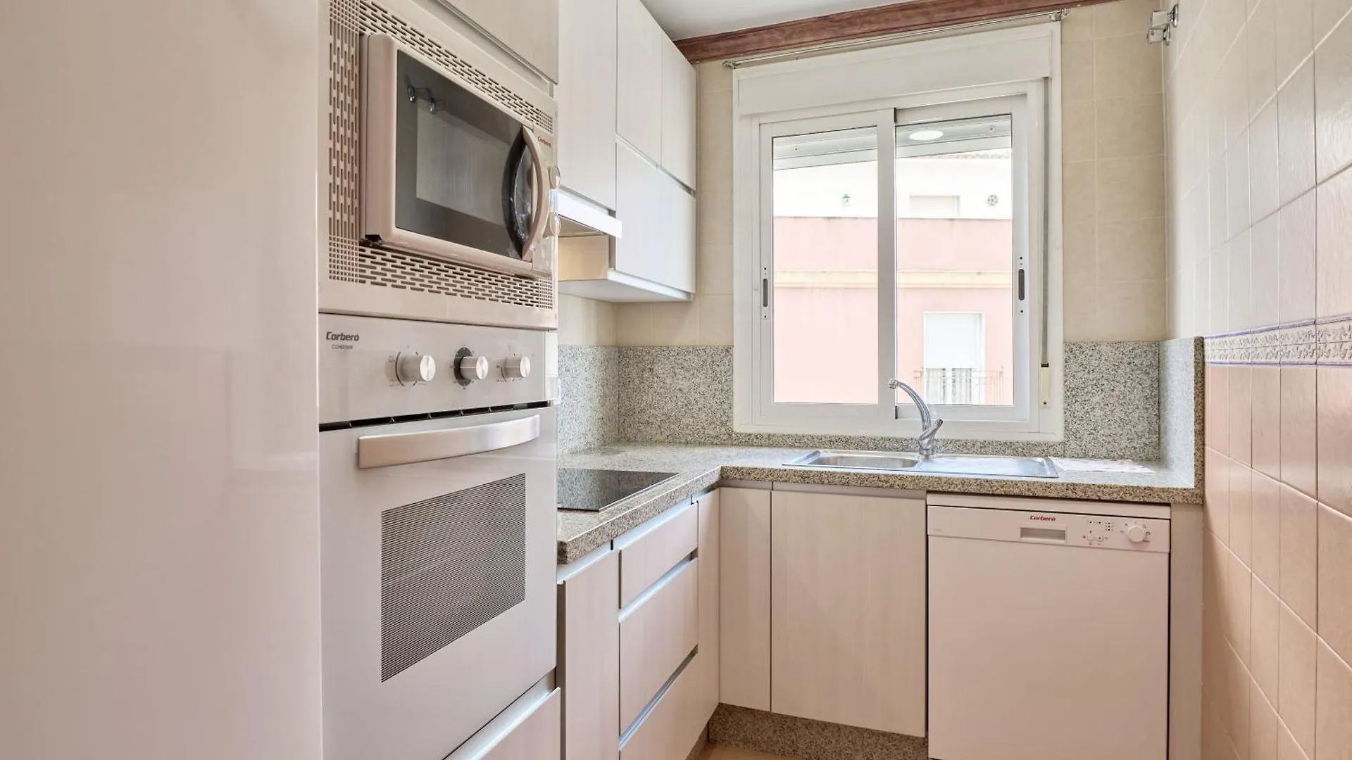 Apartamento La Molina Rute Apartment